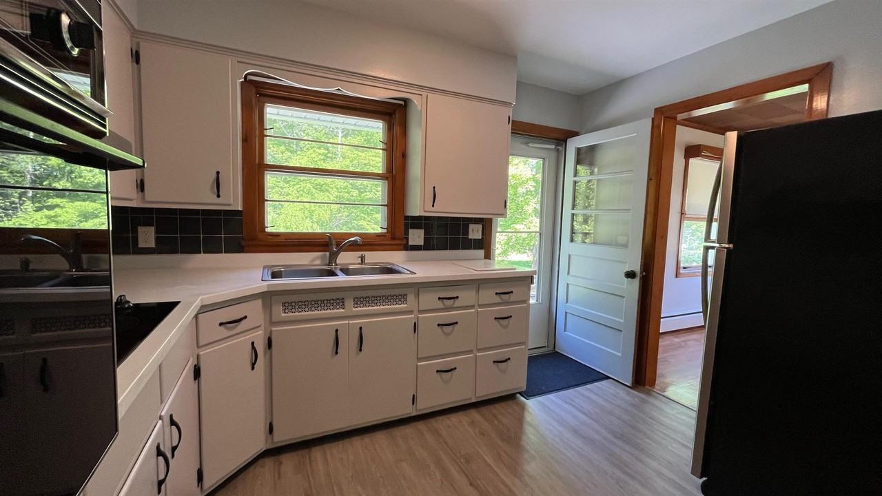 12 Duzine Rd - Photo 5 of 15