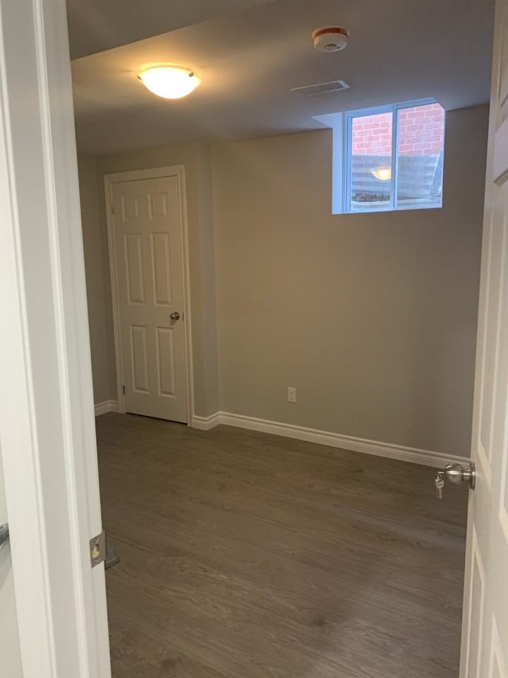 206 Wilcroft Court - Photo 2 of 6