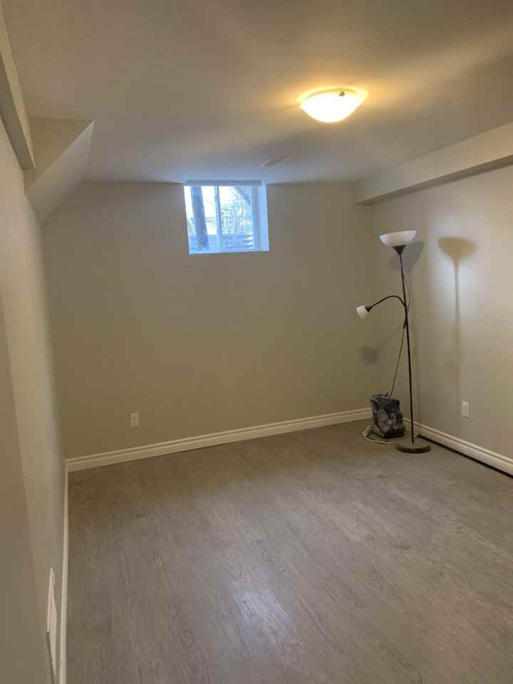 206 Wilcroft Court - Photo 3 of 6