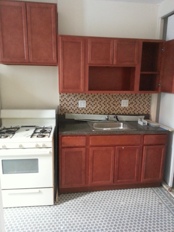 27 Earle St #1 - Photo 2 of 2