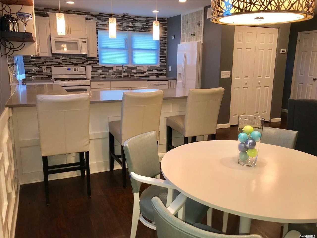 13 Defense Hill Rd - Photo 3 of 12