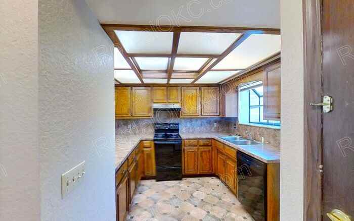 4426 S Olie Ave - Photo 3 of 14