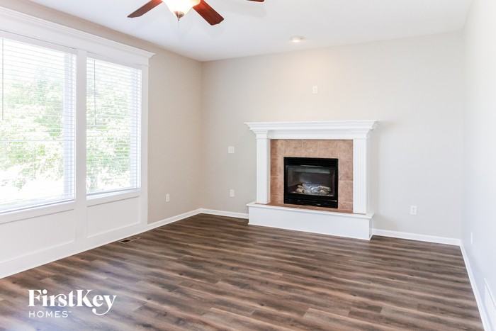 4508 N 121st Ter - Photo 2 of 15