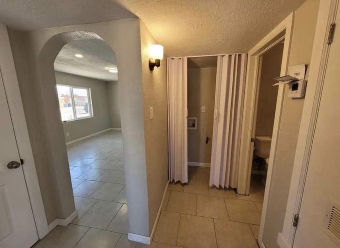 253 Edith Dr #B - Photo 3 of 7