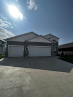 featured image of 837 Albert Dr W #1