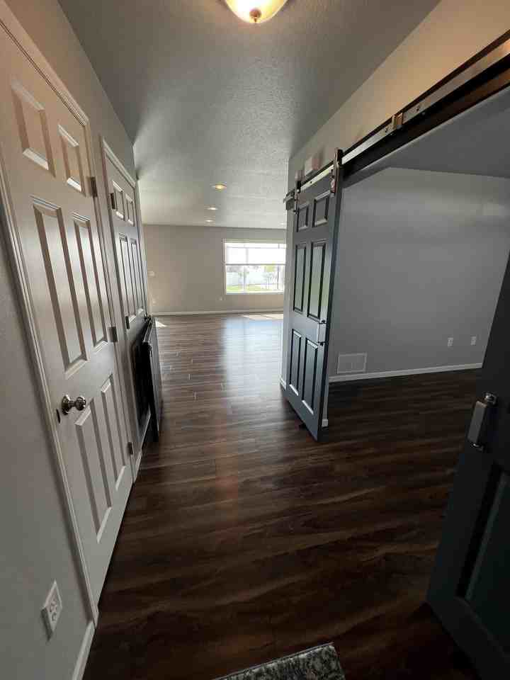 837 Albert Dr W #1 - Photo 5 of 27