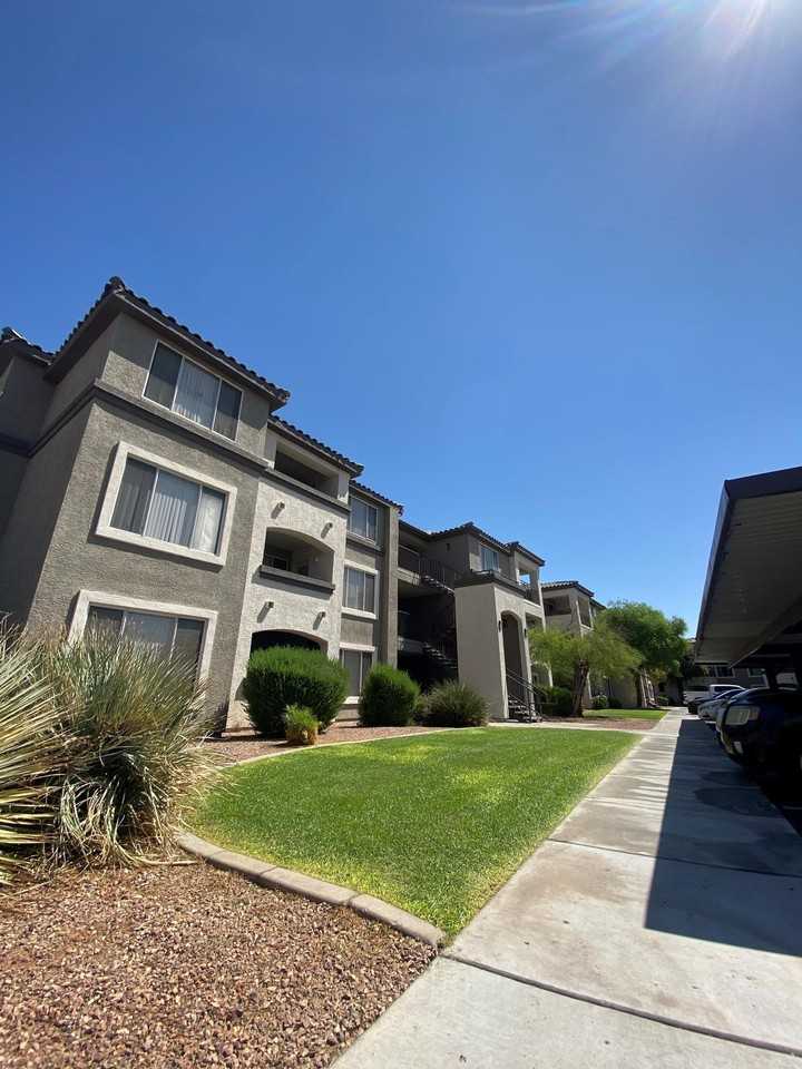 13015 W Rancho Santa Fe Blvd - Photo 6 of 20