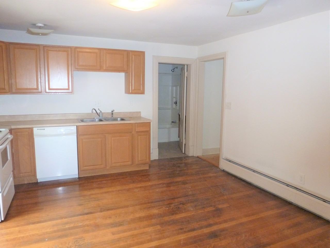 97 North Winooski Avenue #1 - Photo 4 of 21