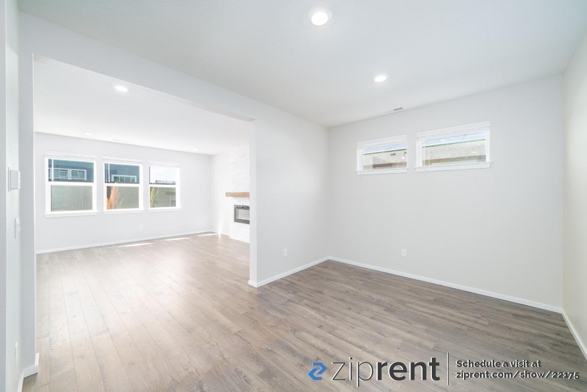 2277 Ben Brown Dr - Photo 2 of 21