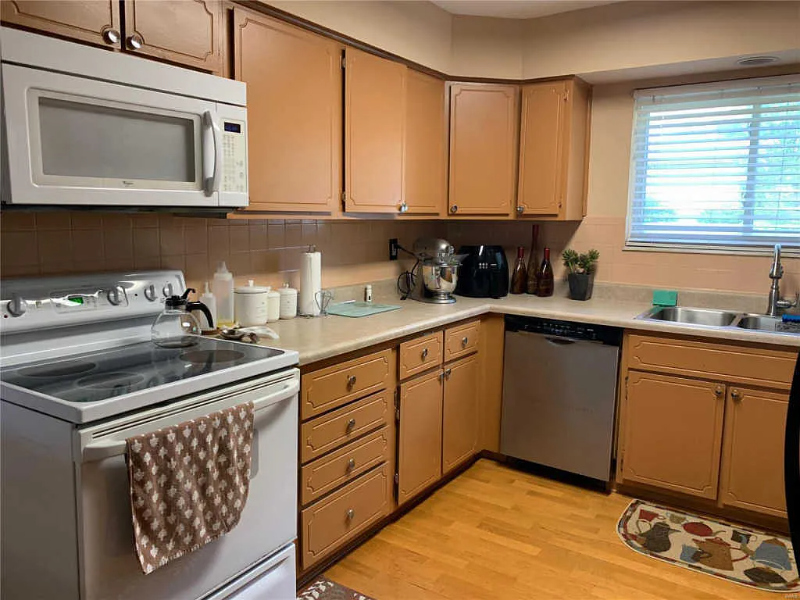 313 Croydon Ln - Photo 3 of 14
