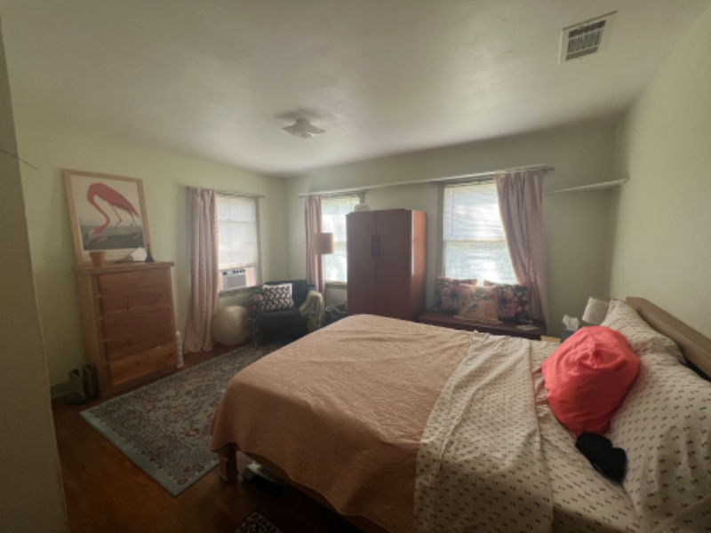 5015 Avenue G - Photo 3 of 12