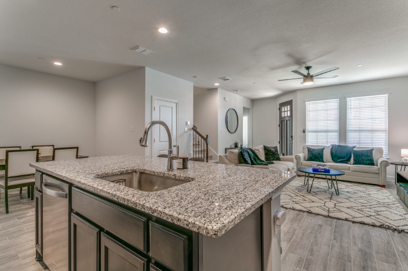 5528 Kilmer Dr - Photo 4 of 11