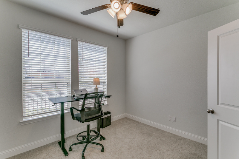 5528 Kilmer Dr - Photo 5 of 11