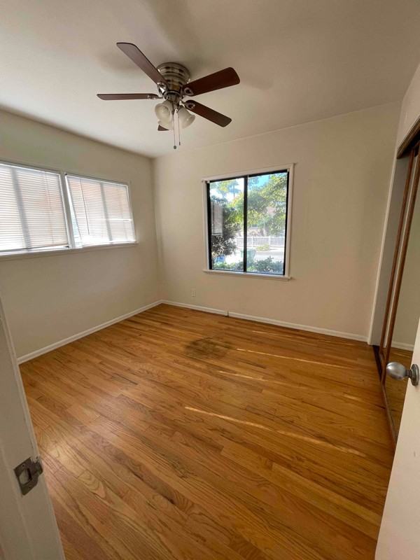 5402 West 134th Street - Photo 3 of 6