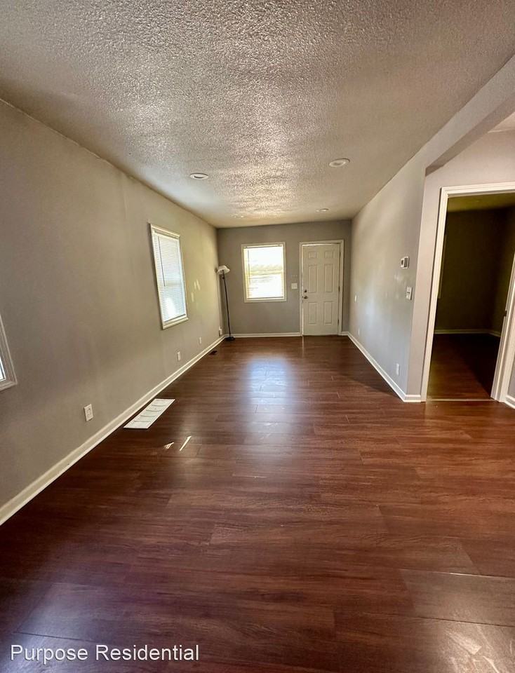 6237 E 12th St - Photo 2 of 8