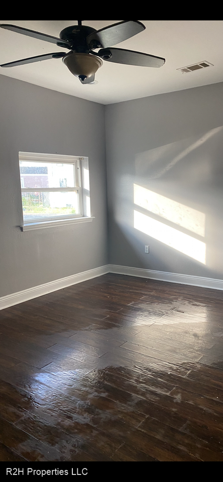 1130-32 North Prieur & 1930 Gov. Nicholls - Photo 3 of 11