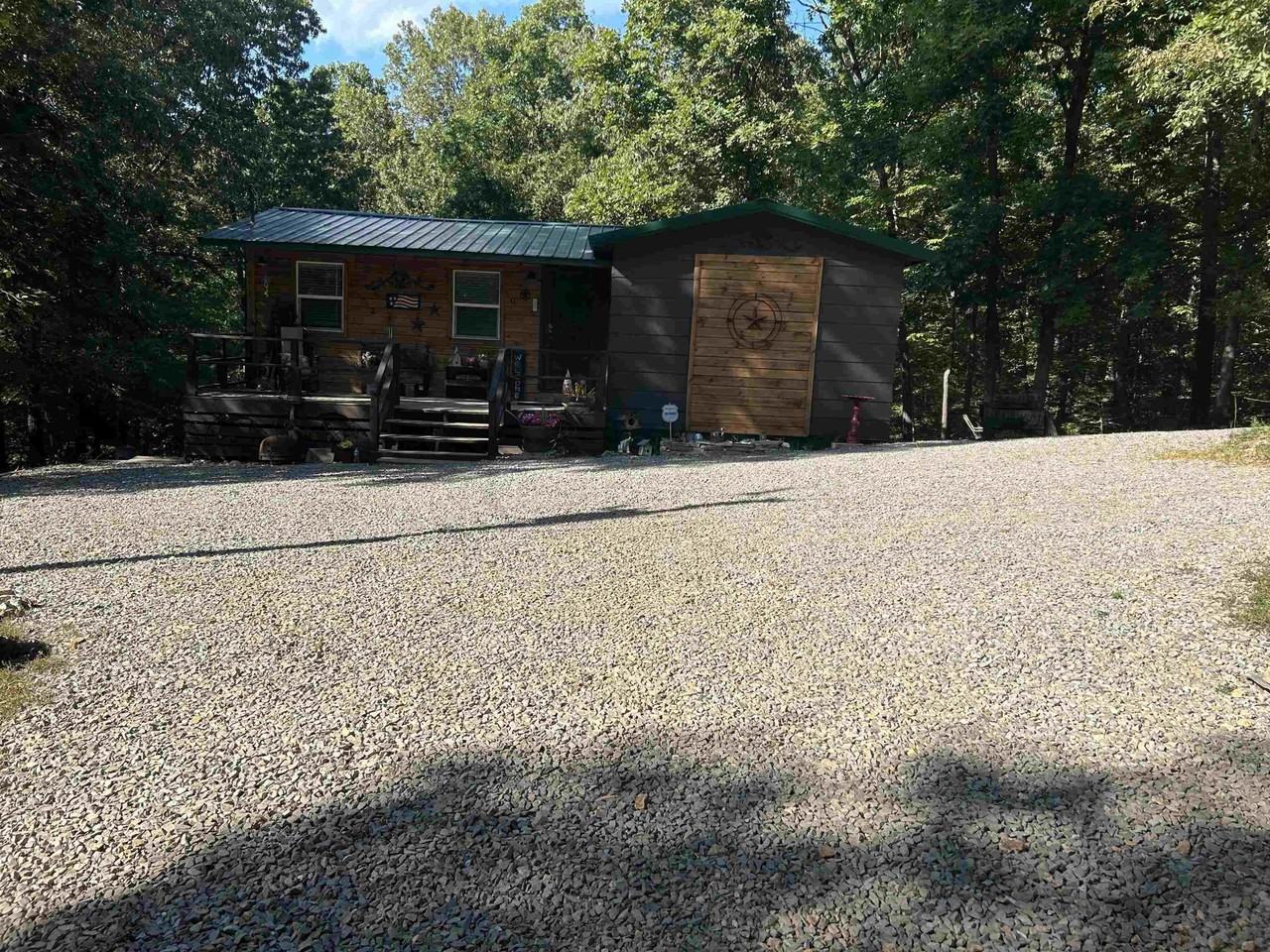 51 Oriole Dr - Photo 3 of 31