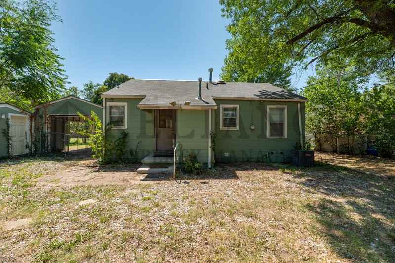 2240 S Minneapolis Ct - Photo 3 of 20