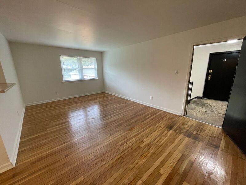 2004 Warren Ave, Hopewell, VA 23860 - Photo 2 of 26