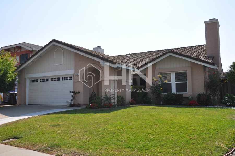 42644 Scofield Dr - Photo 2 of 15