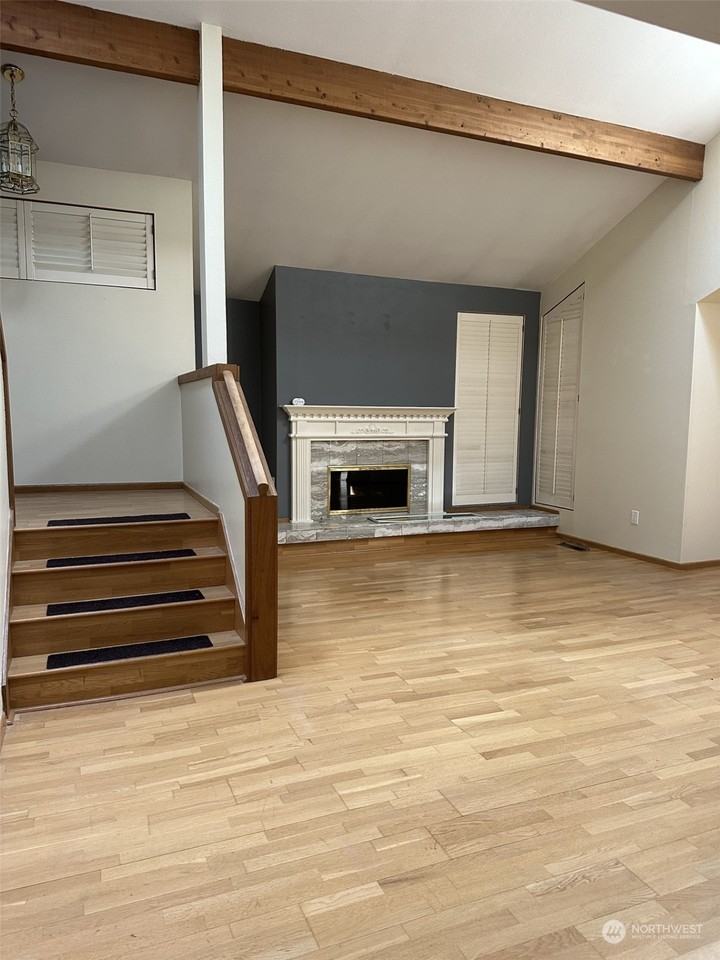 6515 159th Ave Ne - Photo 2 of 13