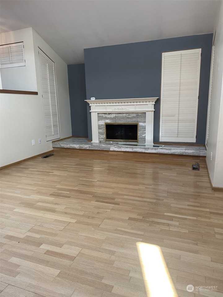 6515 159th Ave Ne - Photo 3 of 13