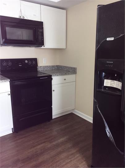 Franklin St, 28-30 East (QUEEN) - Photo 3 of 16