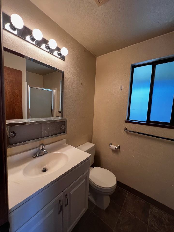 3136 Se Stott Cir #3136 - Photo 2 of 10