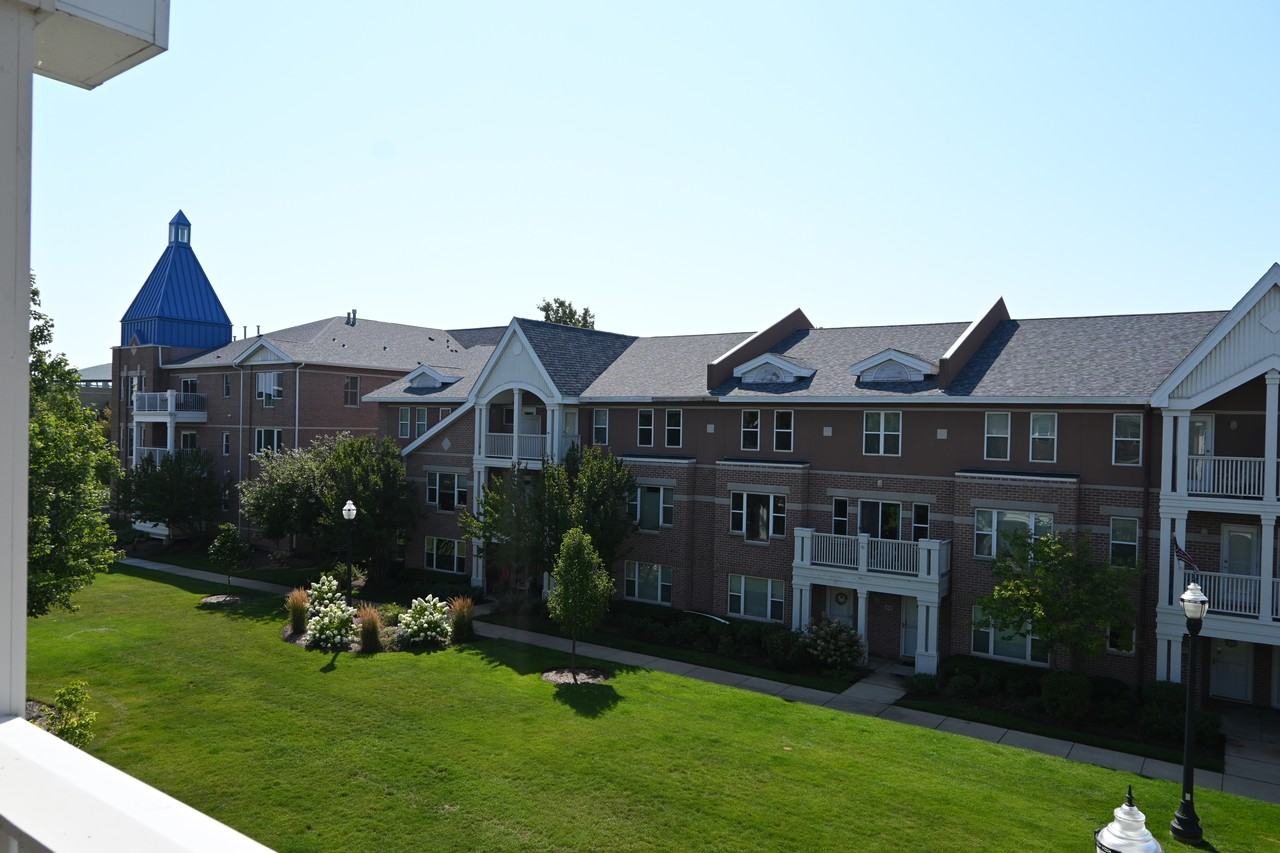 212 55th St #B - Photo 3 of 50