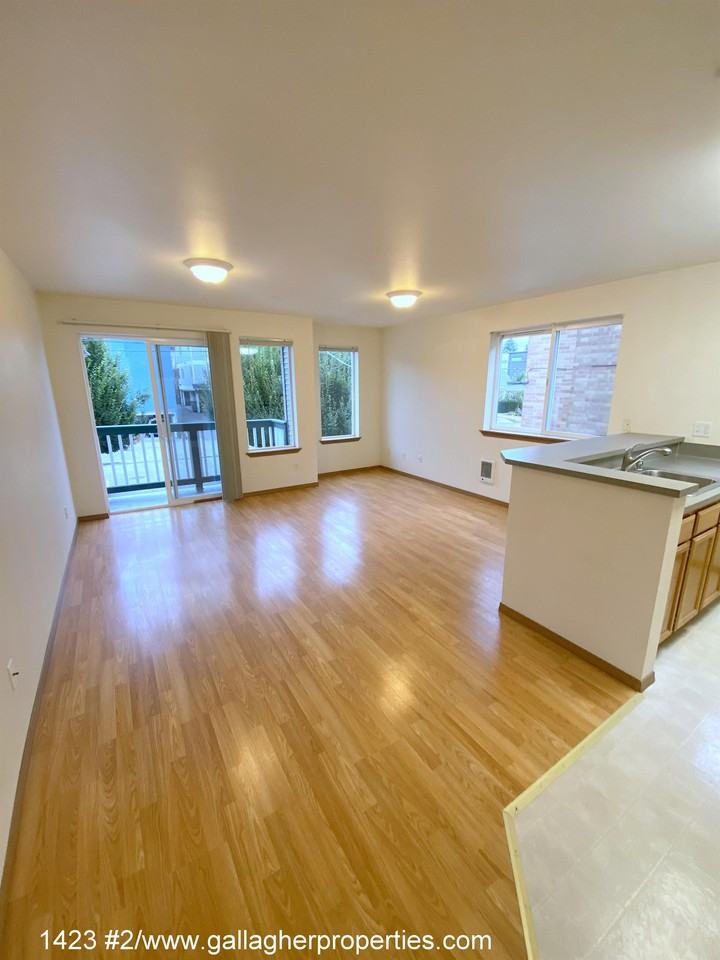 1423 Nw 61st St #2 - Photo 2 of 14