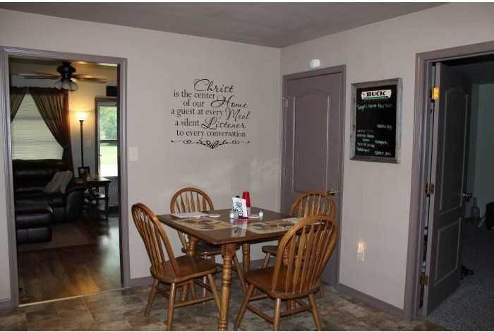 116 W Carlton St - Photo 2 of 11