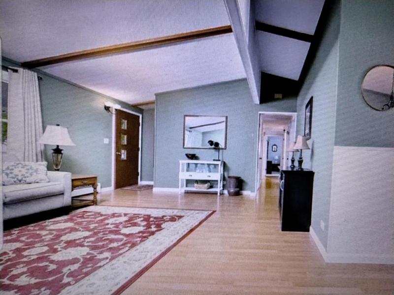 208 8th St - Photo 3 of 10