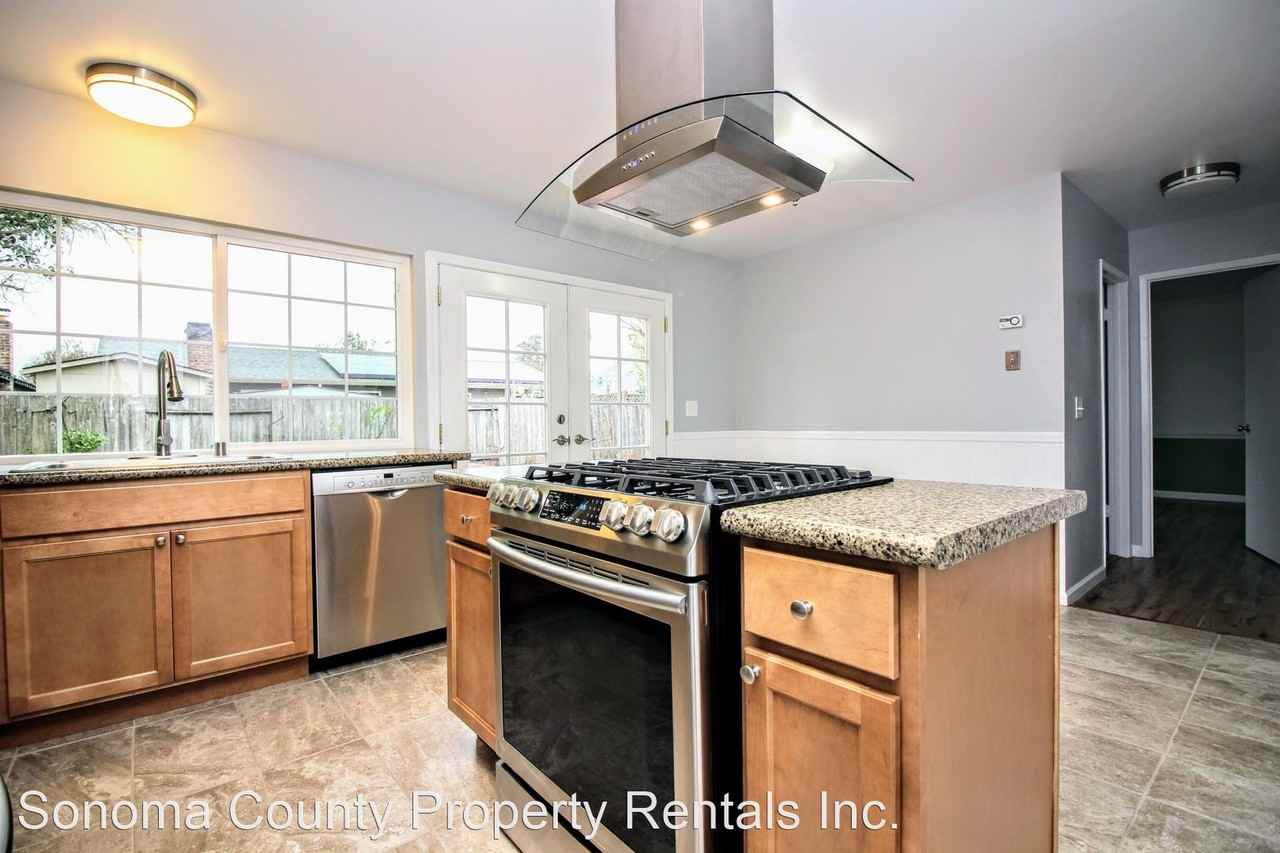 5017 Oak Park Way, Santa Rosa, CA 95409 4 Bedroom House for 3,300