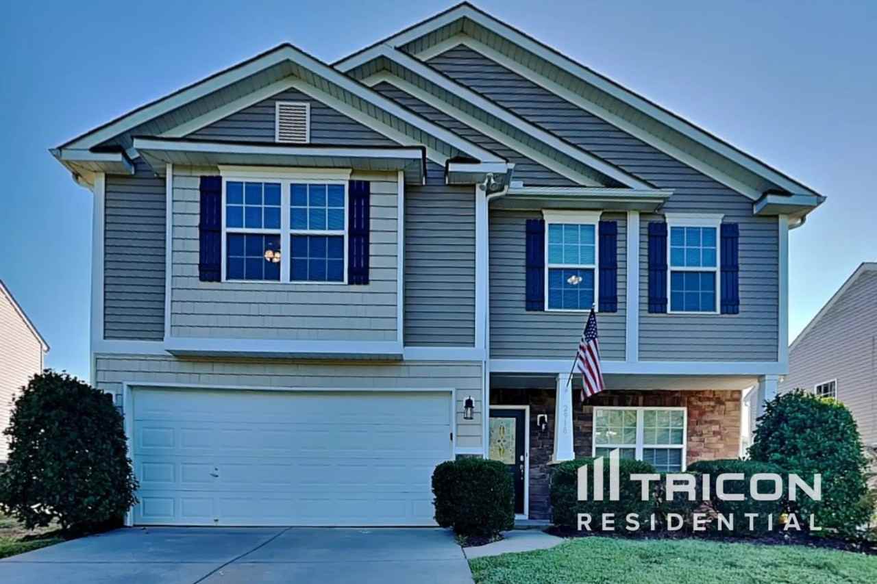 2918 Tall Oaks Dr - Photo 2 of 17