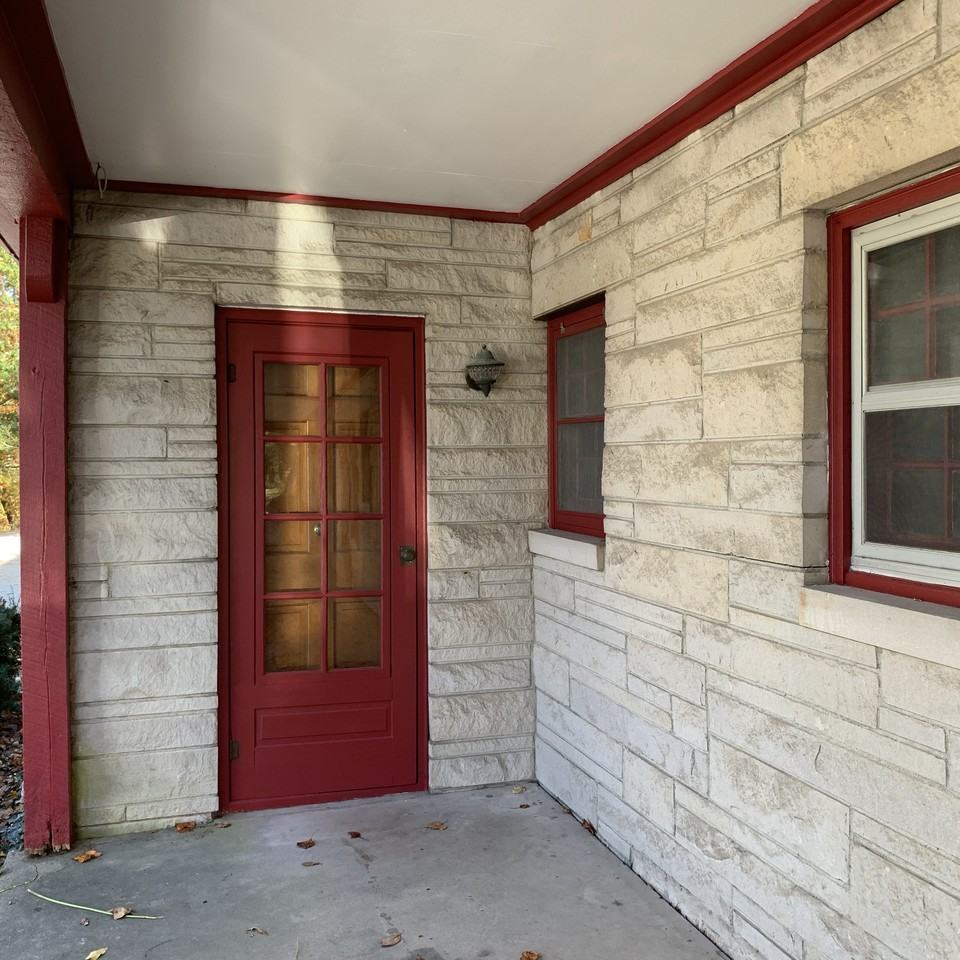 Limestone Cottage - Photo 3 of 6