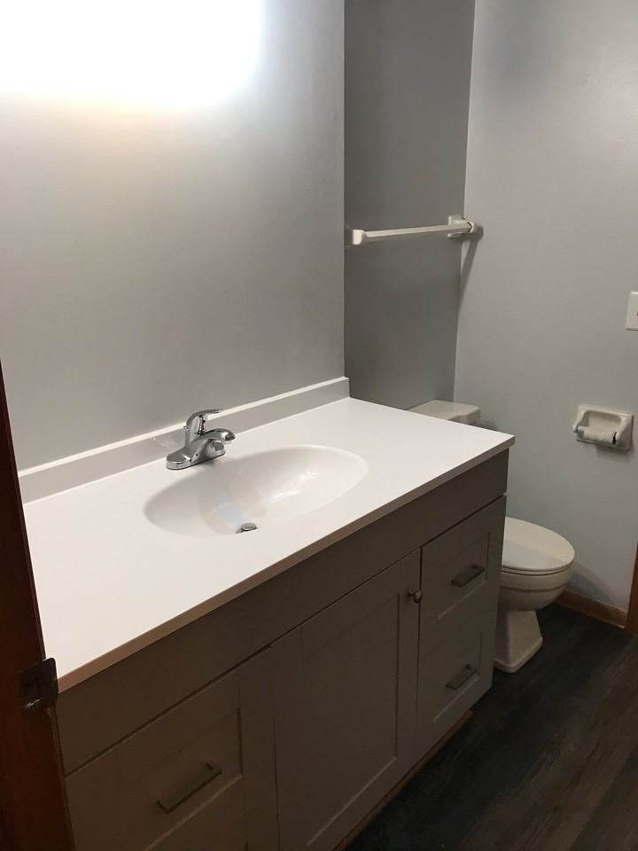 323 N Grandview Blvd #2 - Photo 3 of 8
