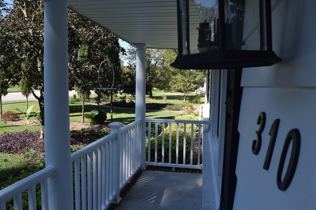 310 Lasalle Ave #1 - Photo 2 of 36