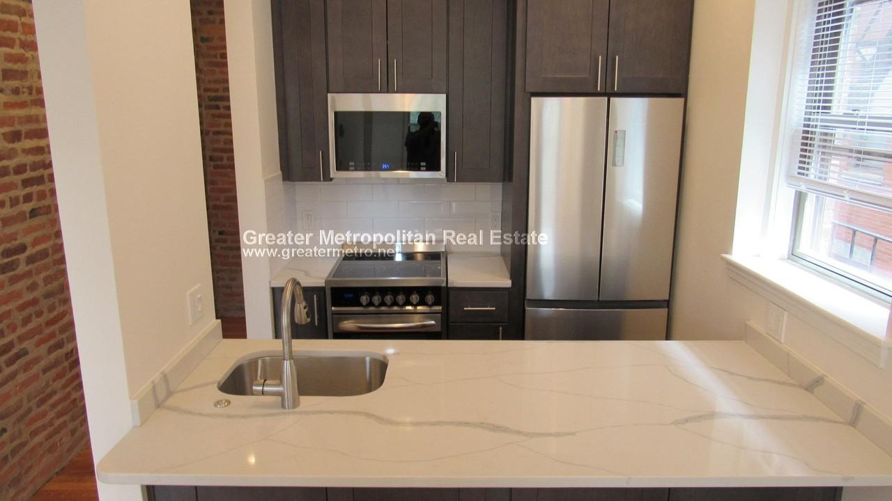 351 North St #7 - Photo 5 of 21