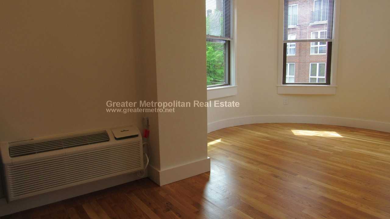 351 North St #7 - Photo 6 of 21