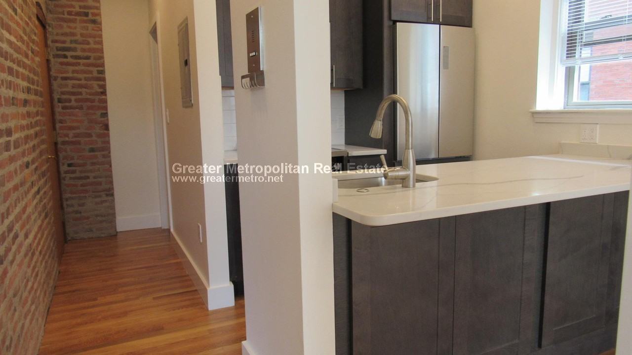 351 North St #7 - Photo 7 of 21