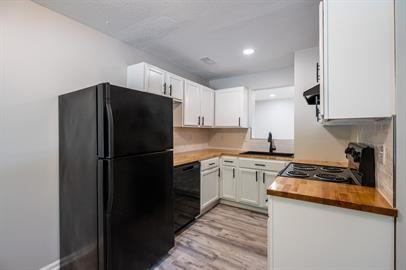 1309 South Senate Avenue - Photo 5 of 16