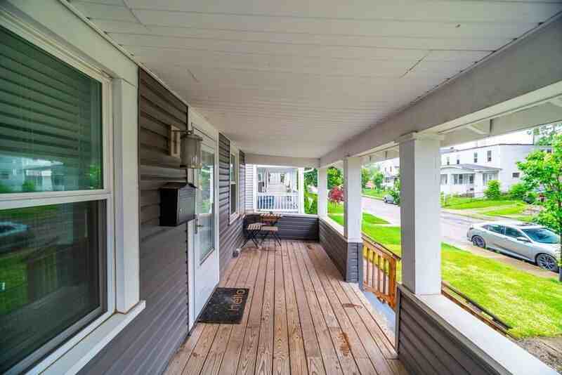 690 E Kossuth St - Photo 3 of 16