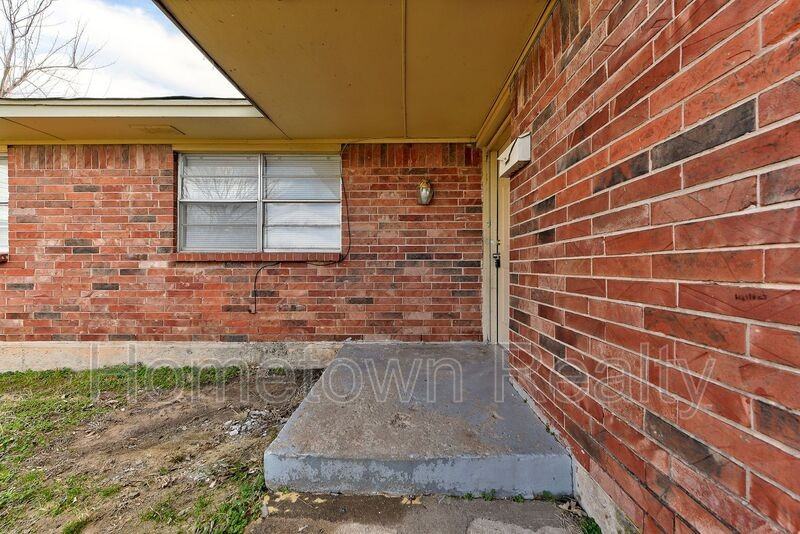 512 N Nebraska Ave - Photo 2 of 39