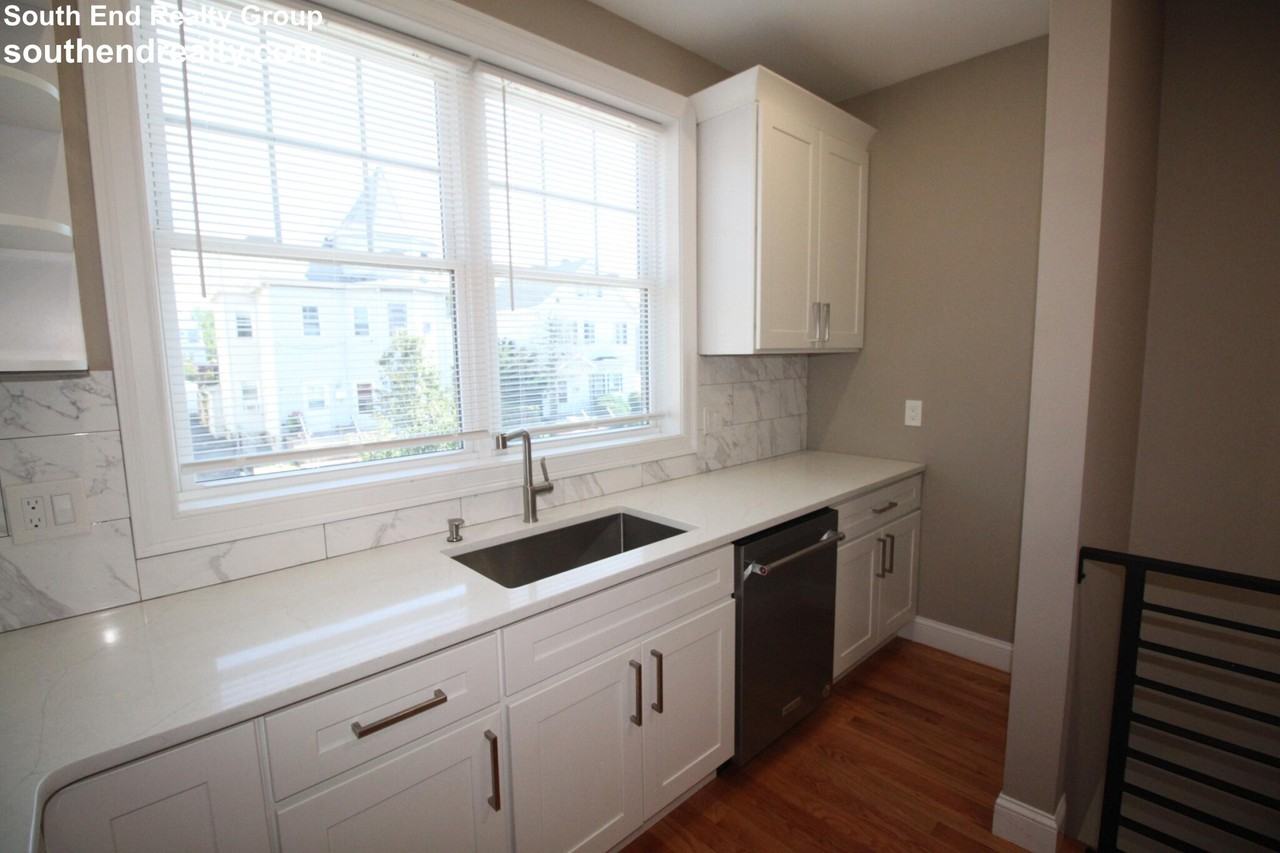 116 Main St #116 - Photo 5 of 30