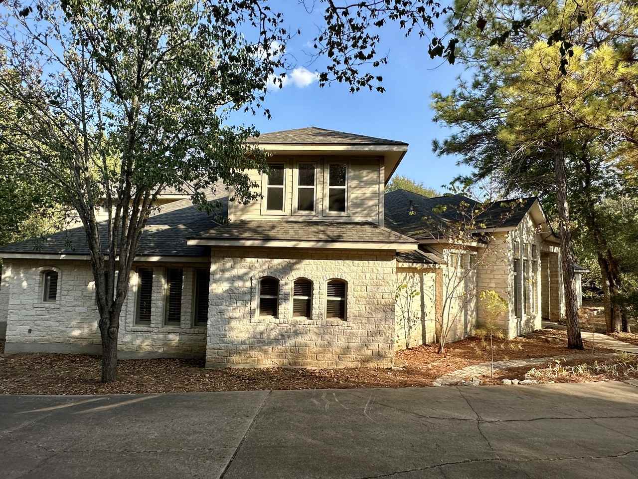 150 Trinity St #NA - Photo 2 of 40