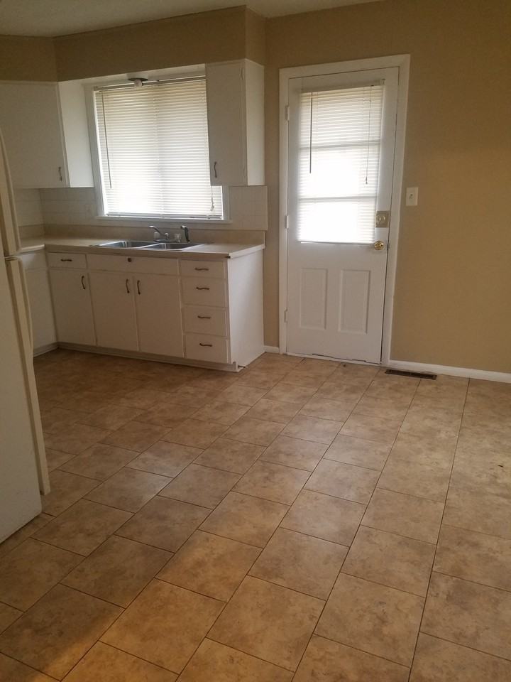 11604 Fuller Ave #NA - Photo 3 of 6