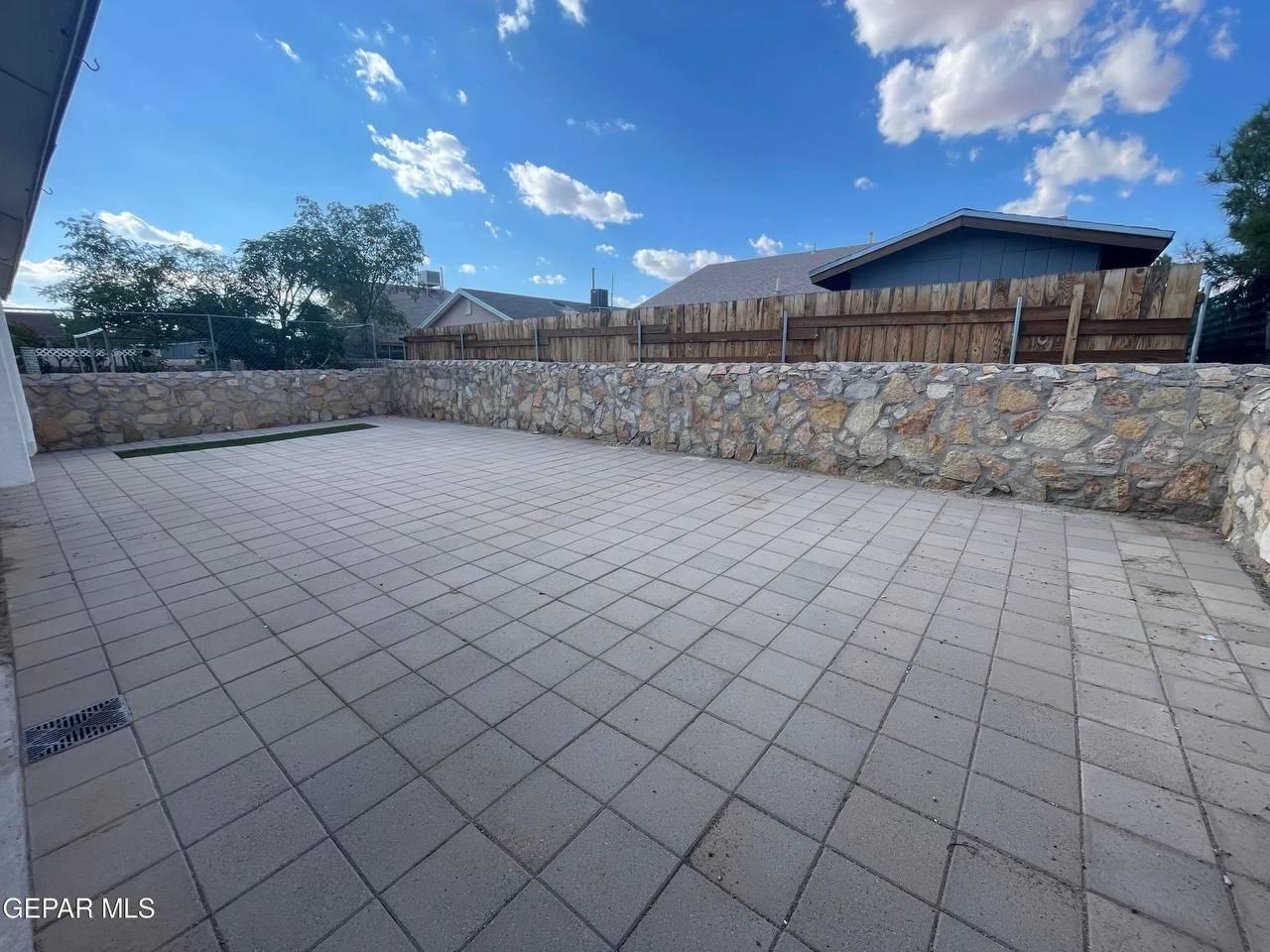 11785 Snow Hawk Drive - Photo 2 of 11