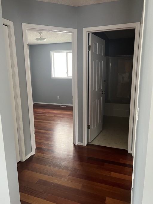 815 112a St Nw - Photo 3 of 15