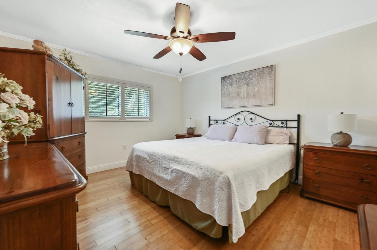 27640 Michigan St - Photo 6 of 17