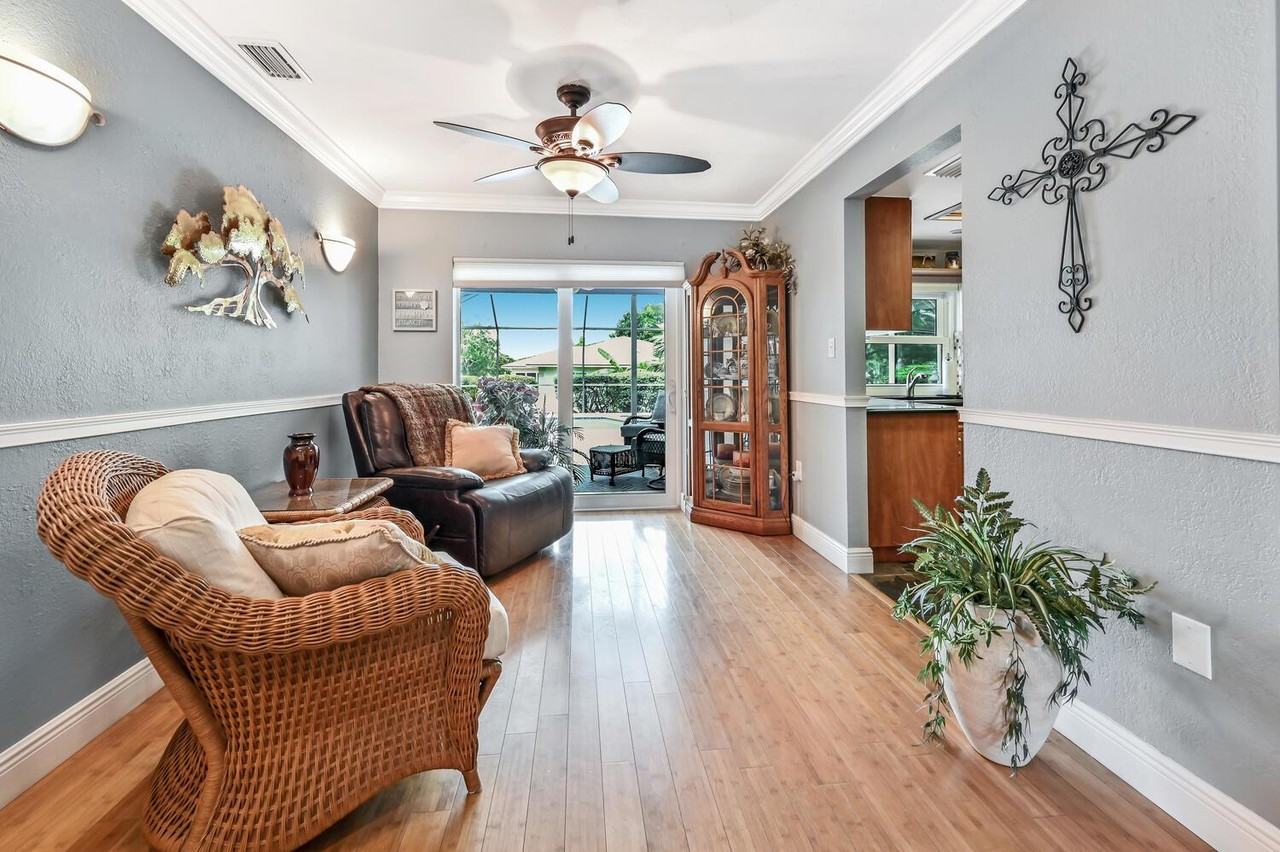 27640 Michigan St - Photo 7 of 17